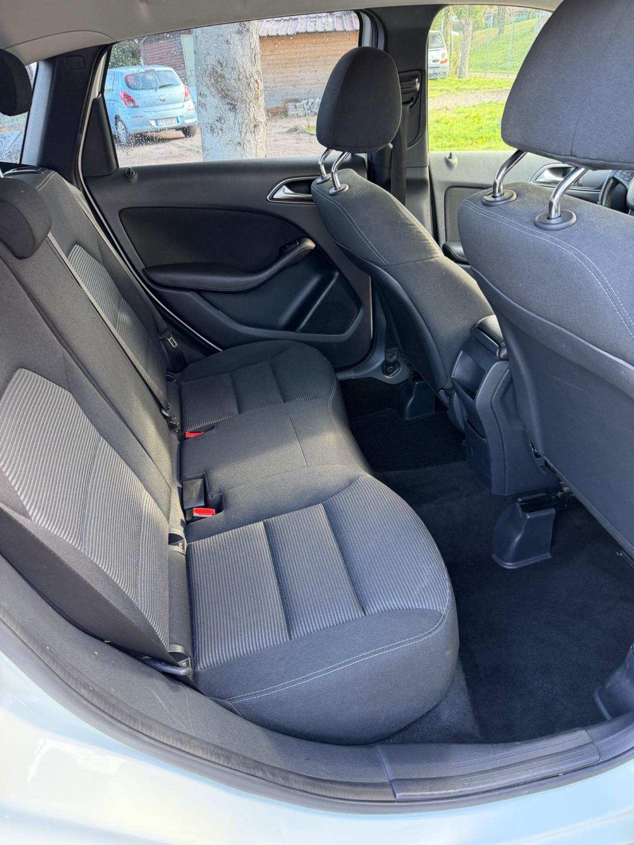 Mercedes-benz B 180 d Automatic Business