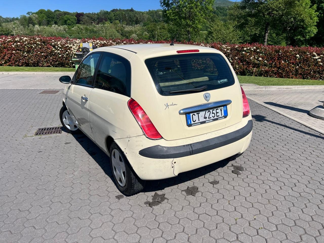 Lancia Ypsilon 1.2 BENZINA - NEOPATENTATI
