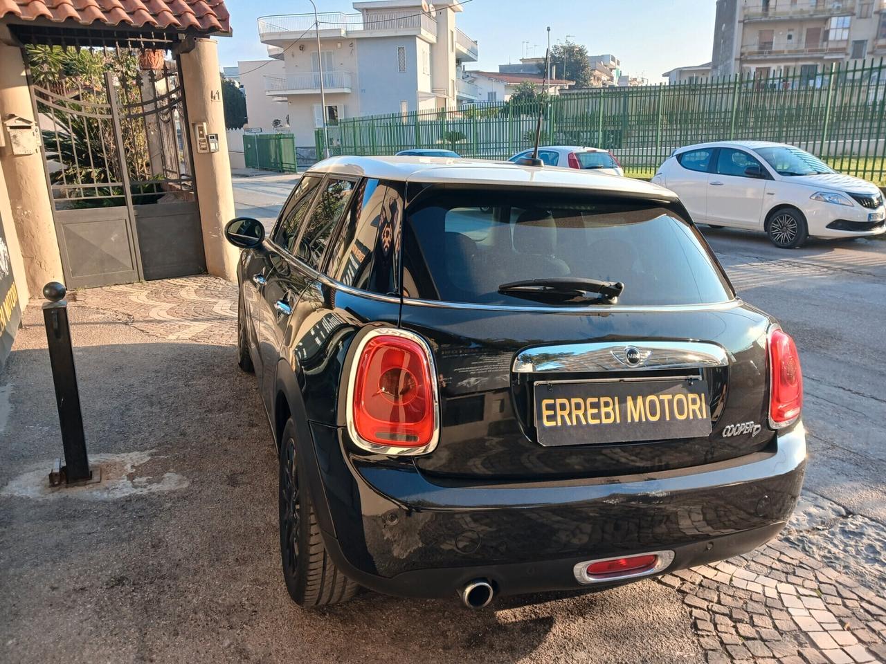 Mini 1.5 Cooper D 5 porte AUTOMATICO