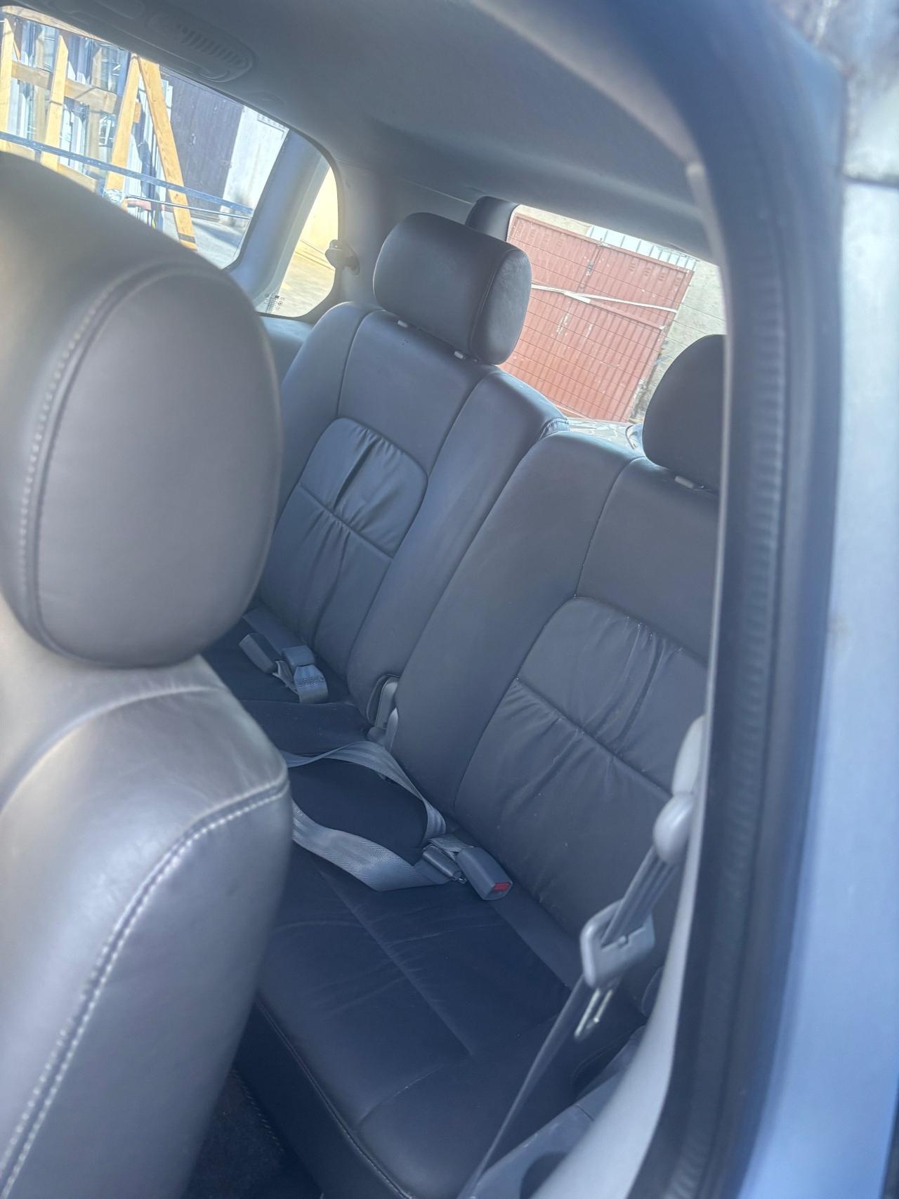 Kia Carnival 2.9 16V HPDi cat EX Top