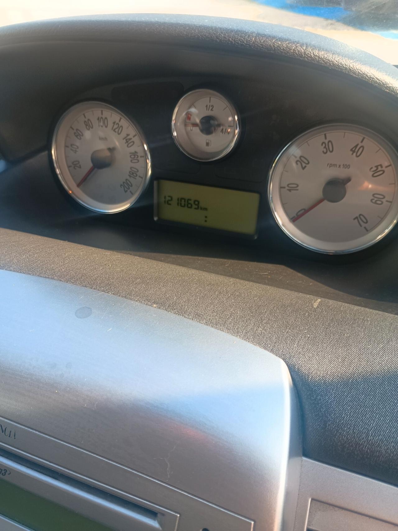 Lancia Ypsilon 1.2 69 CV 5 porte S&S Gold