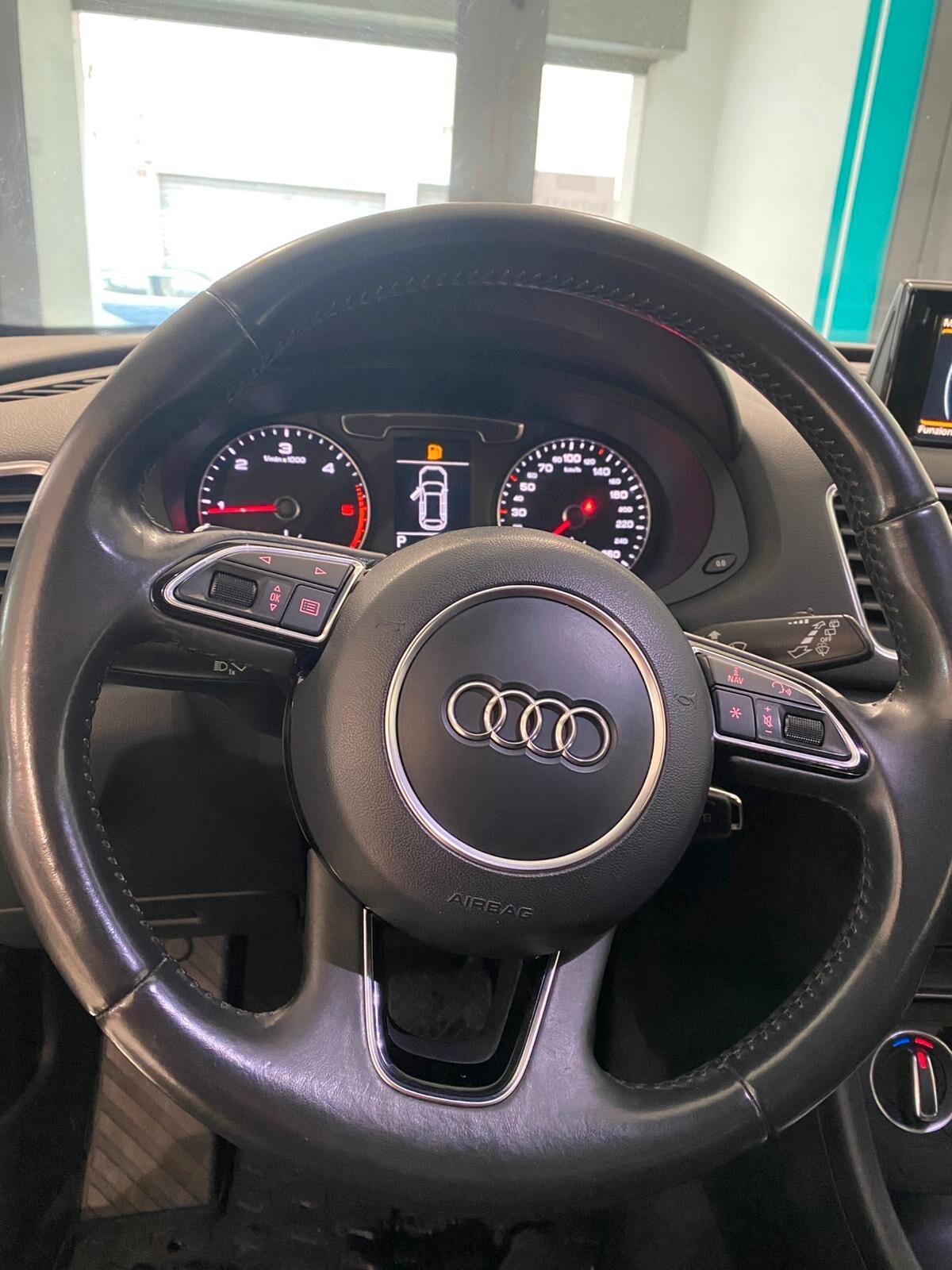 Audi Q3 2.0 TDI 120 CV S tronic line Edition