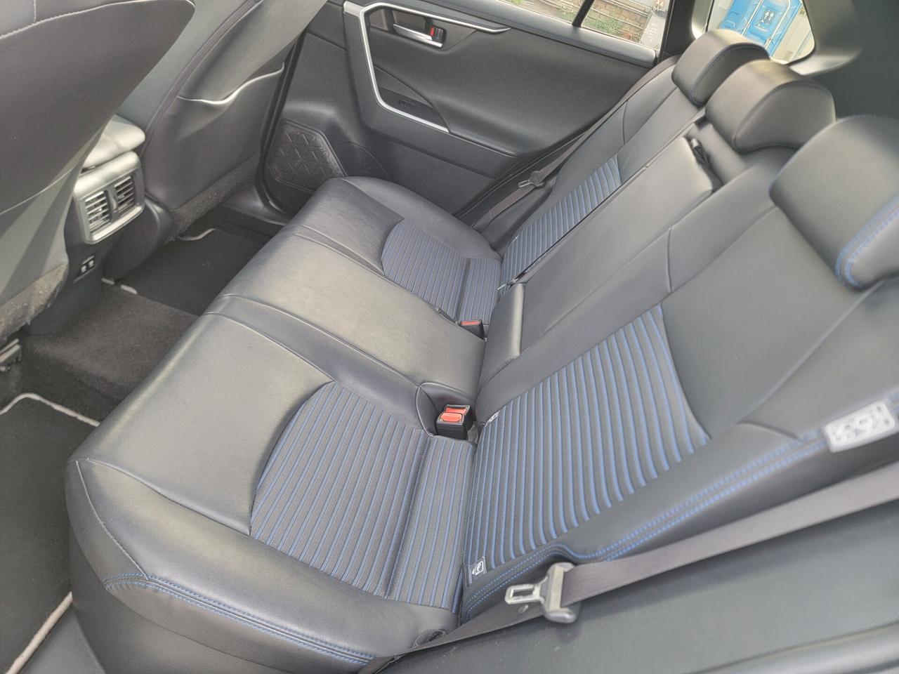 Toyota RAV 4 2.5 (222CV) AWD STYLE SOLO 79 MILA KM!