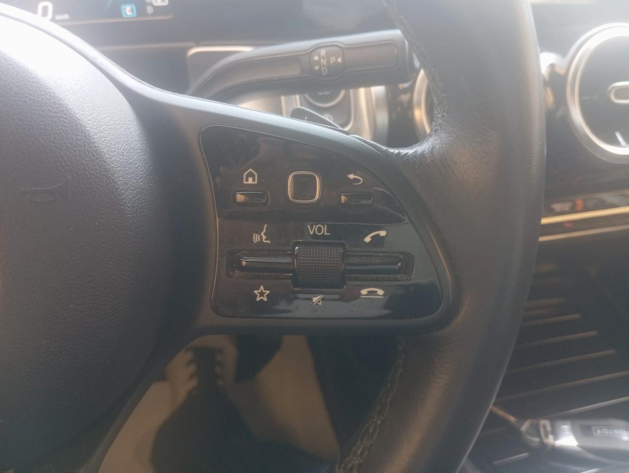 Mercedes-benz GLB 220 d Automatic 4Matic Sport (Garanzia 24-mesi?)