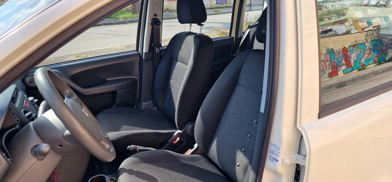 Fiat Panda 1.2 Emotion