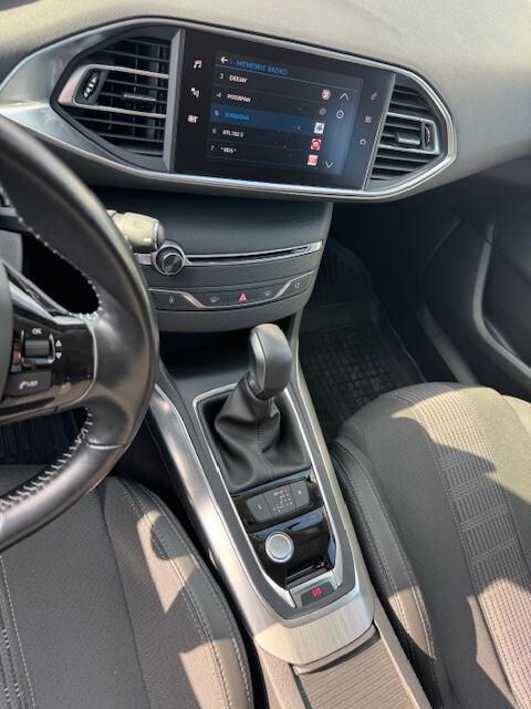 Peugeot 308 BlueHDi 120 S&S EAT6 SW Active