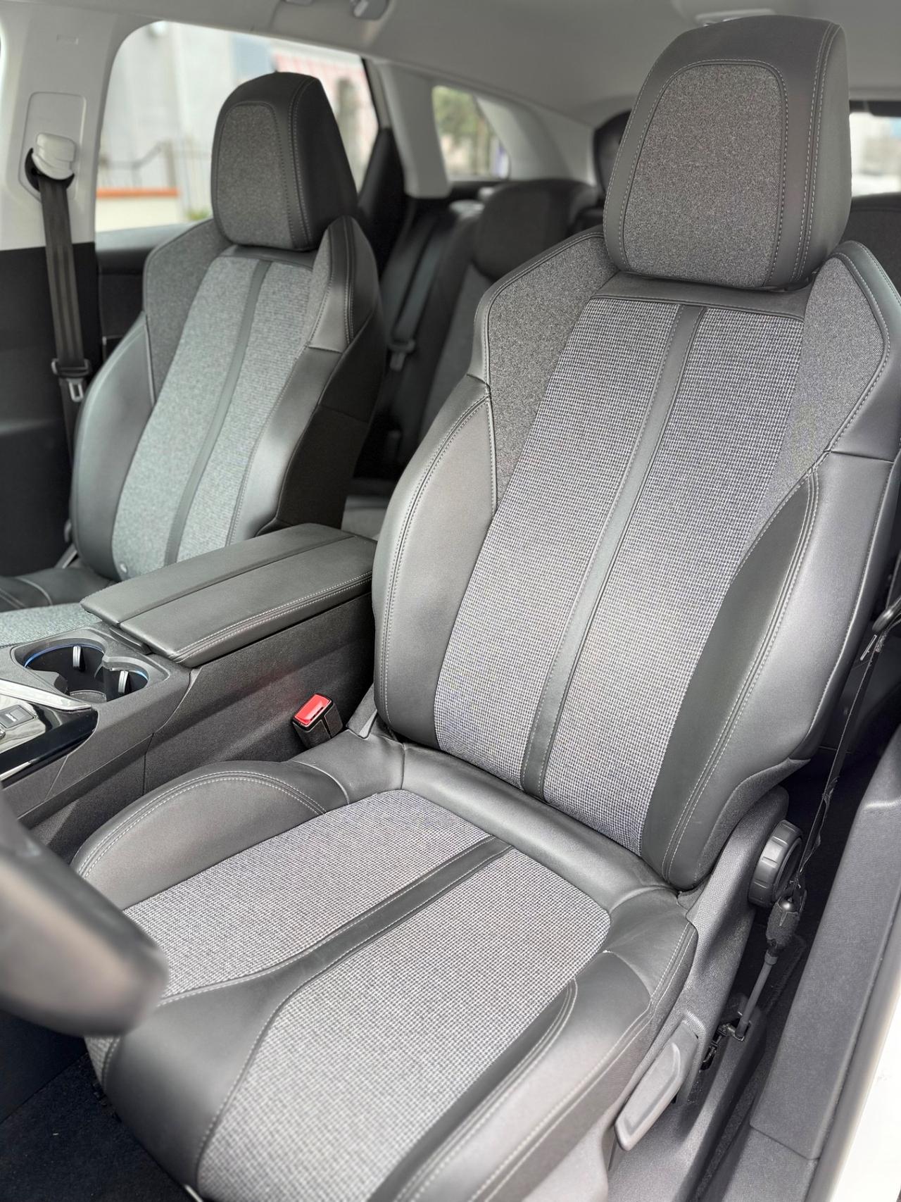 Peugeot 3008 1.5 Diesel Allure Automatica 131 Cv