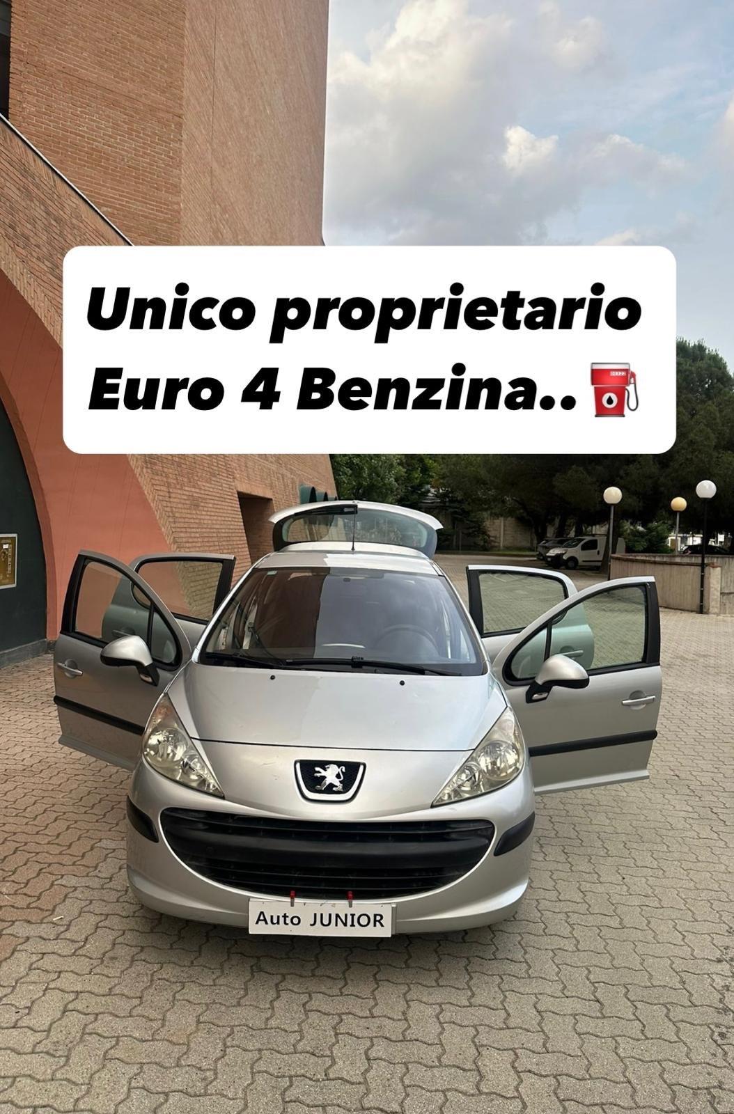 Peugeot 207 1.4 8V 75CV 5p. X Line