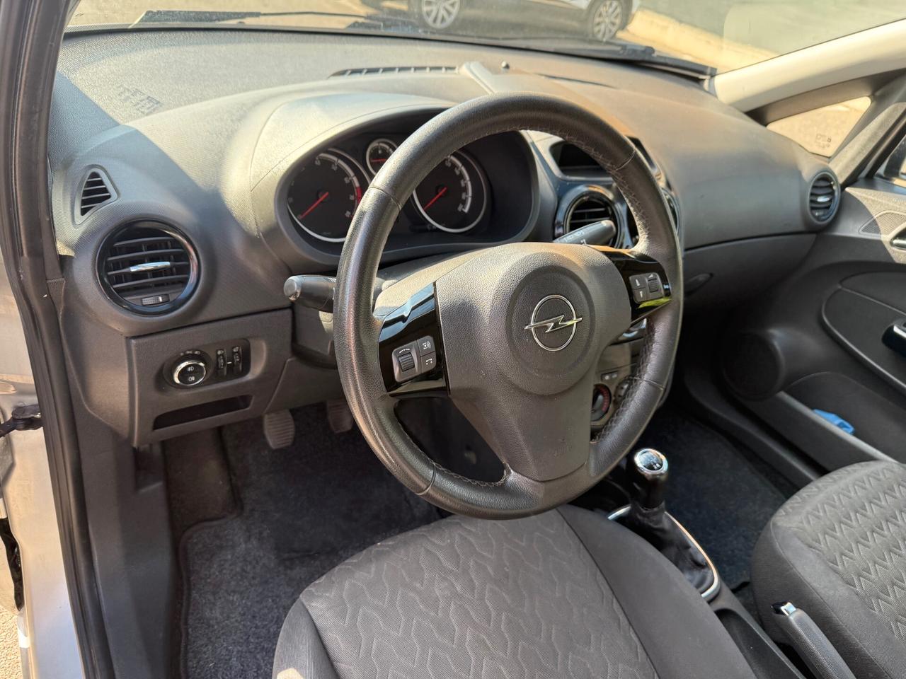 Opel Corsa 1.2 Gpl - NEOPATENTATI - 12 MESI DI GARANZIA -