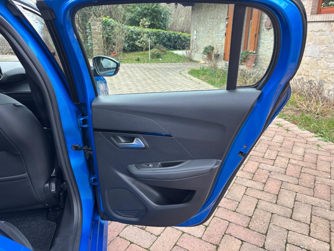 Peugeot 208 PureTech 100 Stop&Start 5 porte Allure