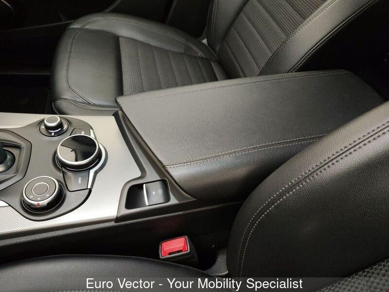 Alfa Romeo Stelvio 2.2 Turbodiesel 180 CV AT8 Executive