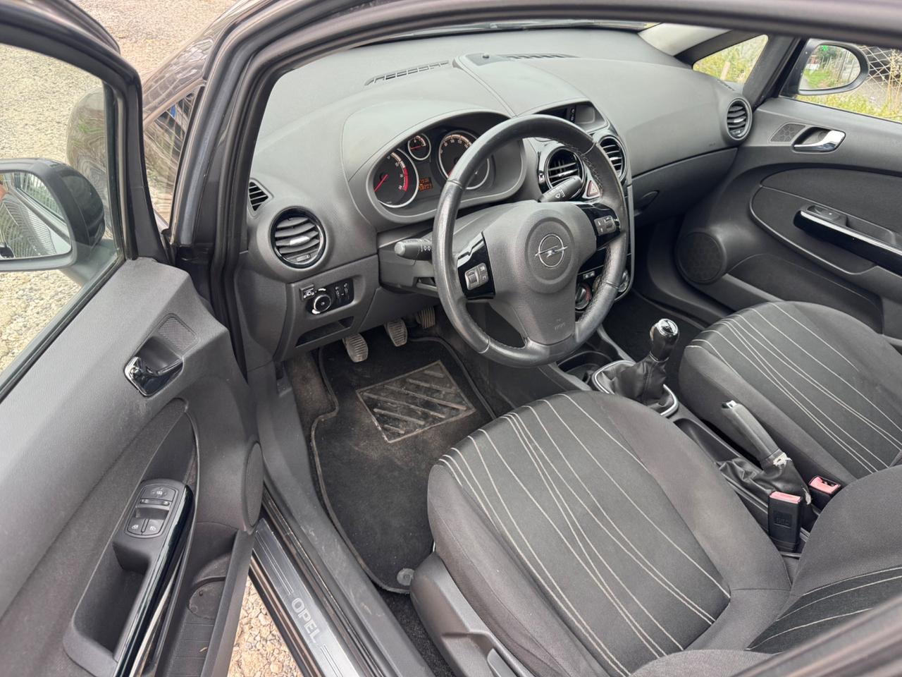 Opel Corsa 1.2 80CV 5 porte GPL-TECH Edition