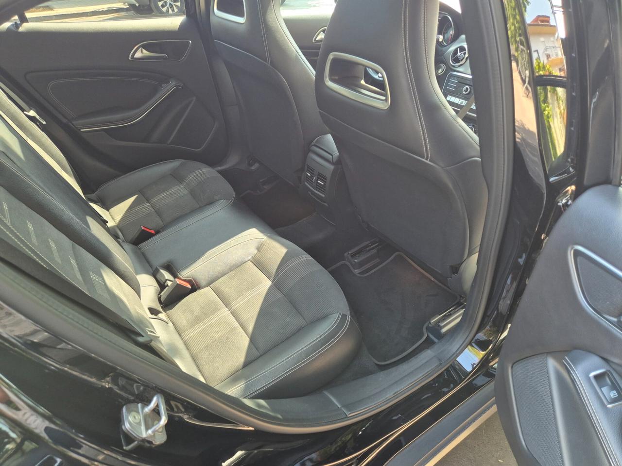 Mercedes-benz GLA 200 d Automatic 4Matic Premium 2019