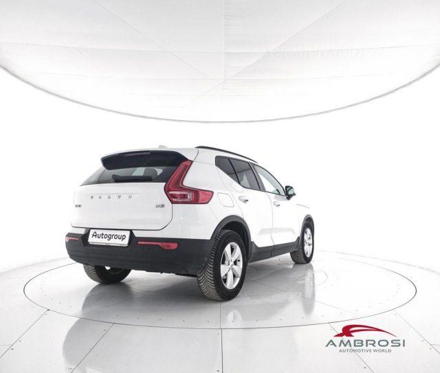 VOLVO XC40 D3 Momentum Pro