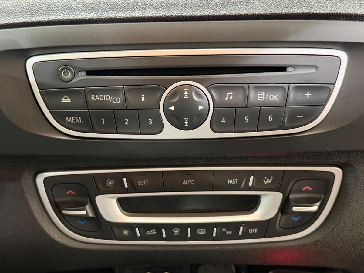 RENAULT - Scénic X-Mod - 1.5 dCi 110CV Dynamique