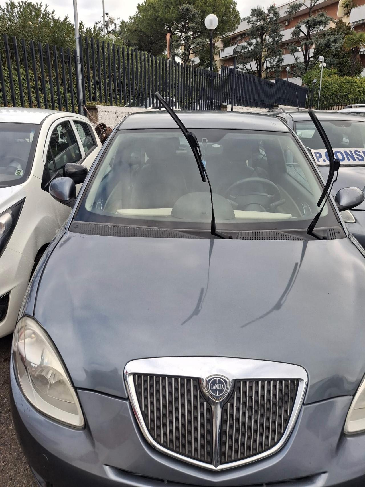 Lancia Ypsilon 1.4 Unyca Ecochic GPL