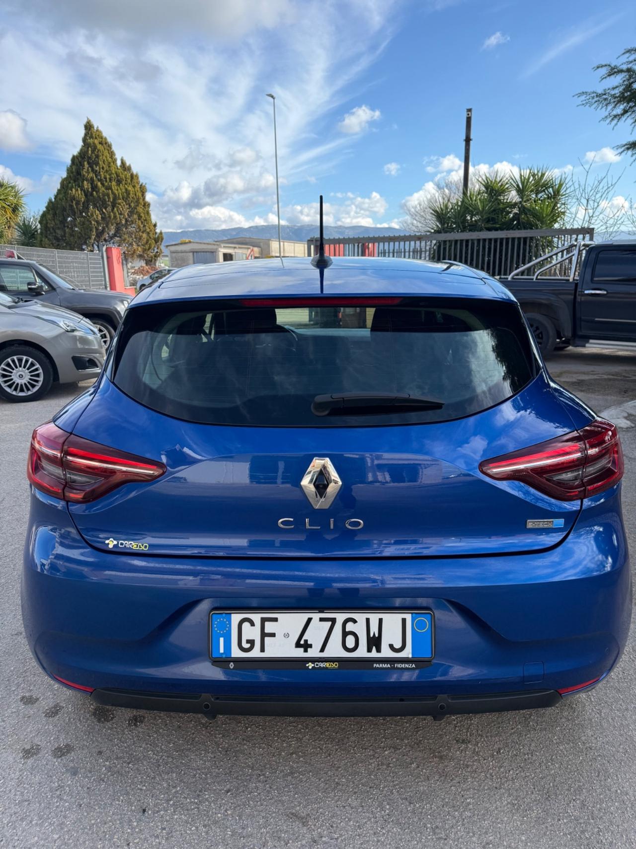 Renault Clio Full Hybrid E-Tech 140 CV 5 porte Initiale Paris