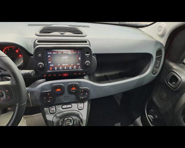 FIAT New Panda 1.0 firefly hybrid Cross s&s 70cv 5p.ti