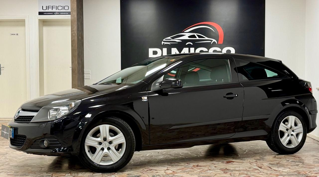 Opel Astra GTC 1.4 16V Twinport 3 porte Enjoy