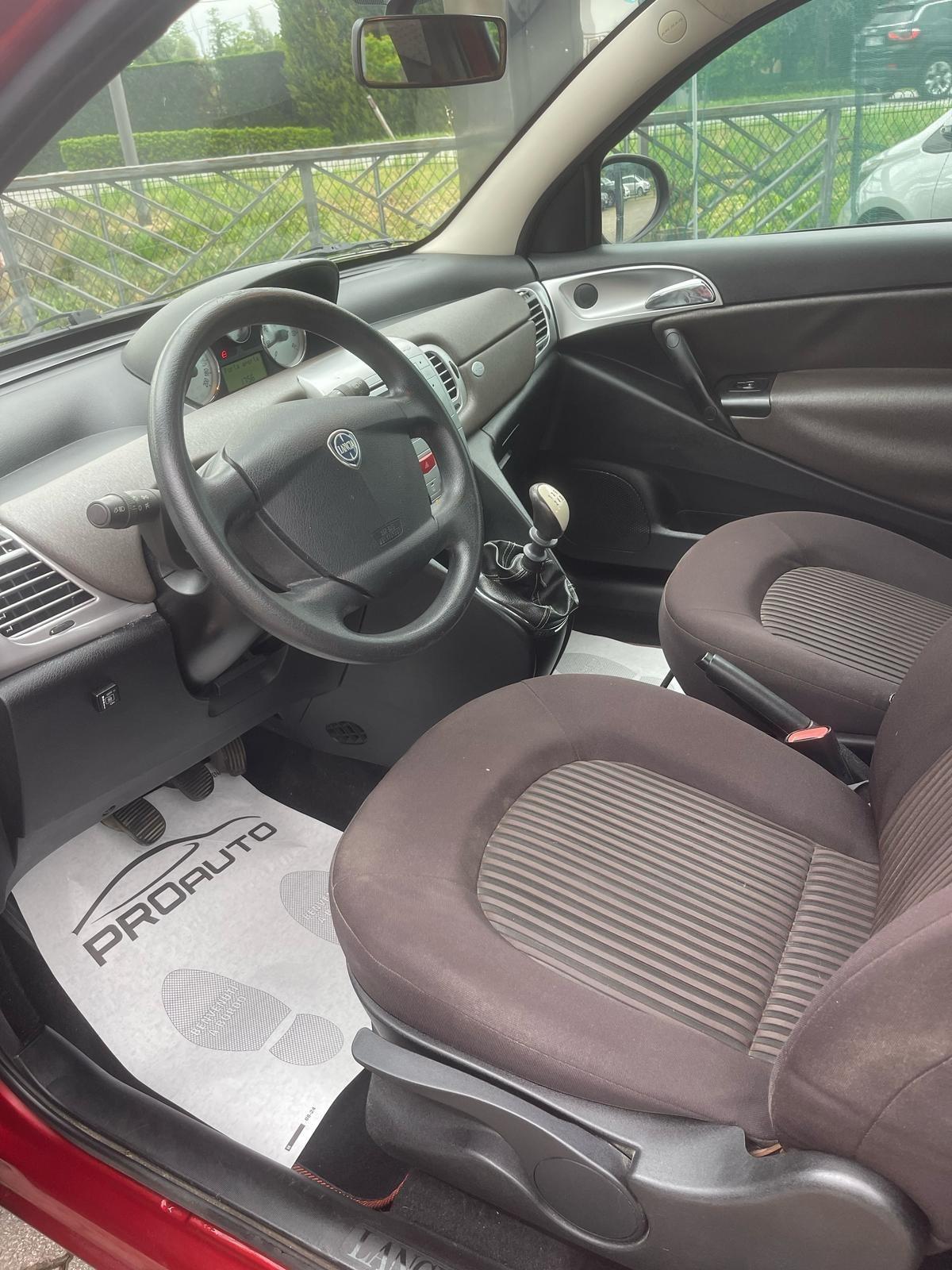 Lancia Ypsilon 1.4 Platino Ecochic GPL