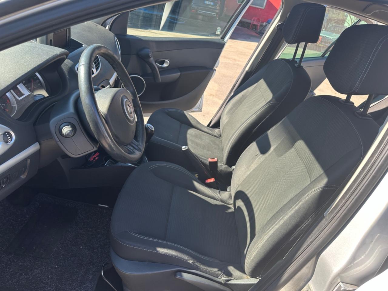 Renault Clio 1.2 16V 5 porte GPL Dynamique