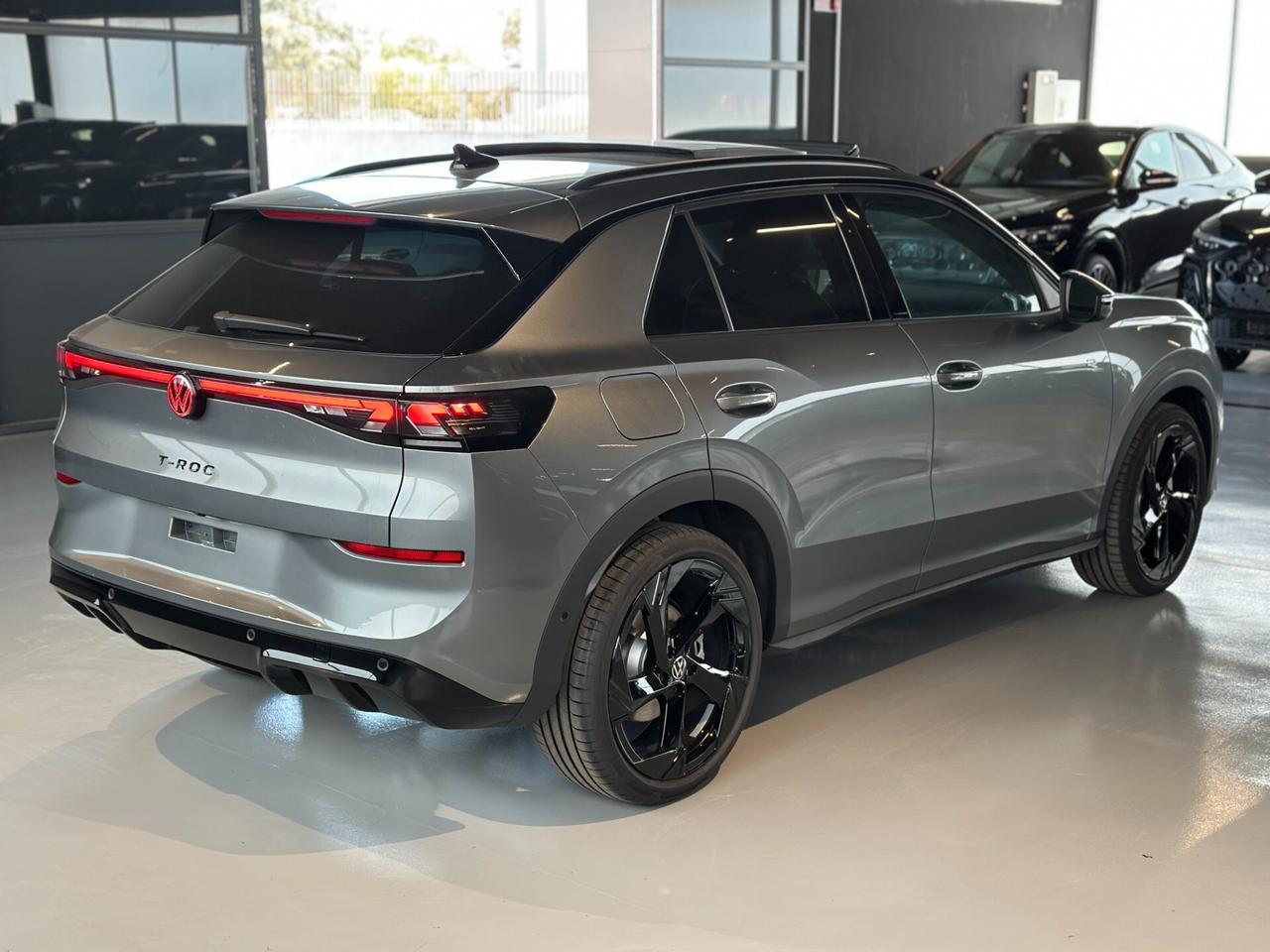 Volkswagen T-Roc 1.5 eTSI ACT 150 CV DSG R-Line
