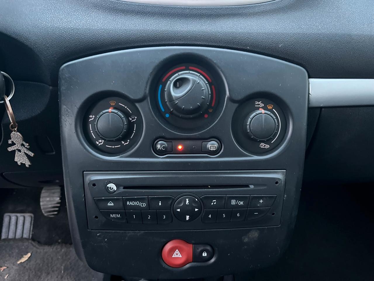 Renault Clio 1.2 - PERFETTA - 2010