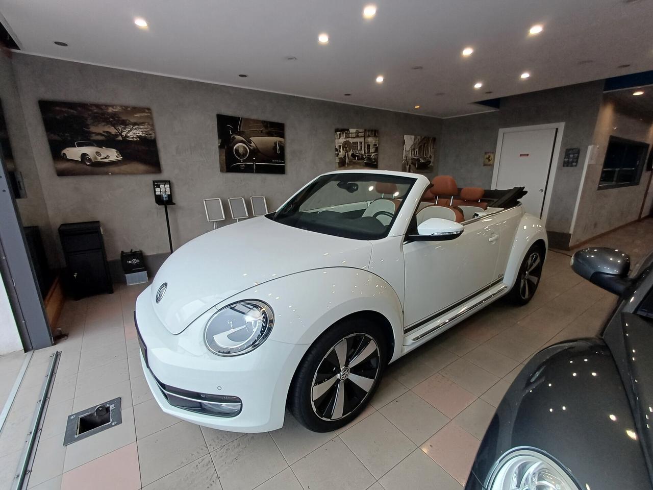 Volkswagen Maggiolino Cabrio 1.2 TSI CUP adatta a neopatentati