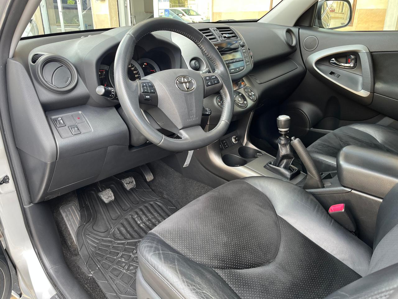 Toyota RAV 4 2.2 D-4D 150 CV Exclusive 4x4