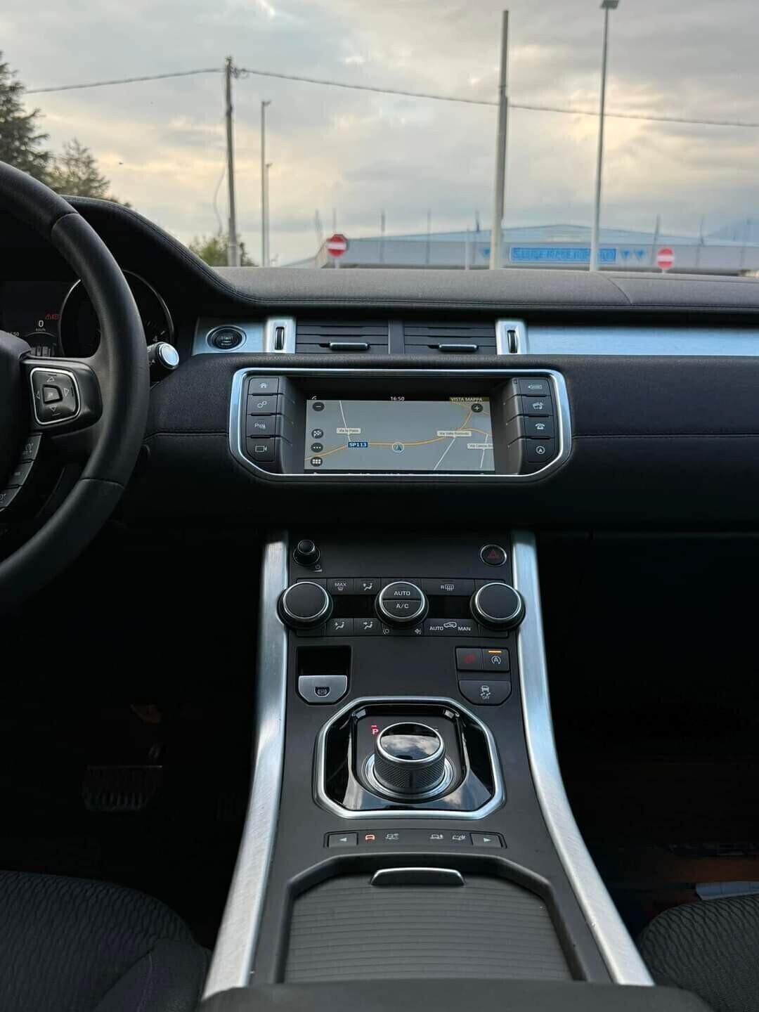 Land Rover Range Rover Evoque 2.0 TD4 150 CV 5p. Pure