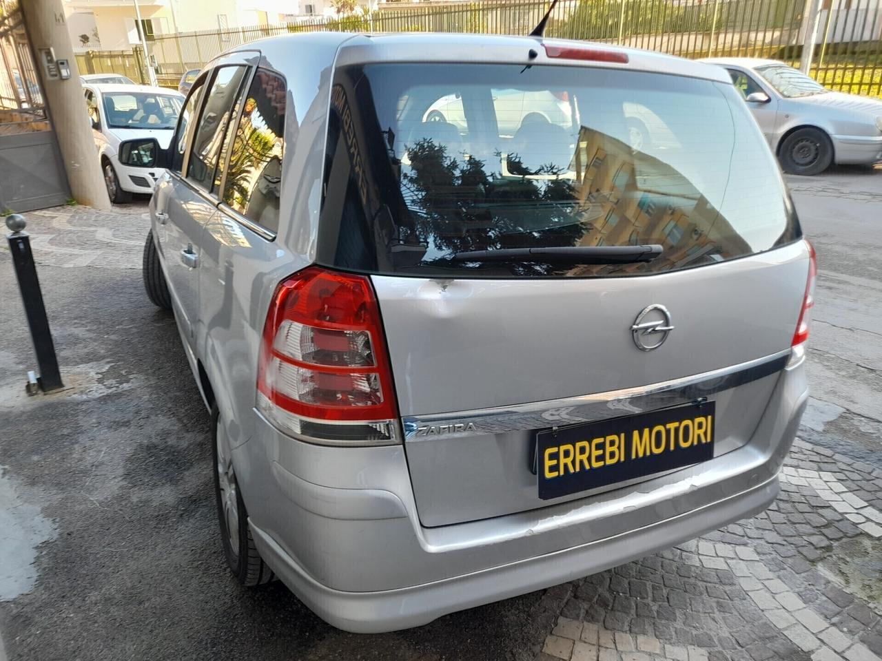 Opel Zafira 7 POSTI BENZ/METANO X NEOPATENTATI