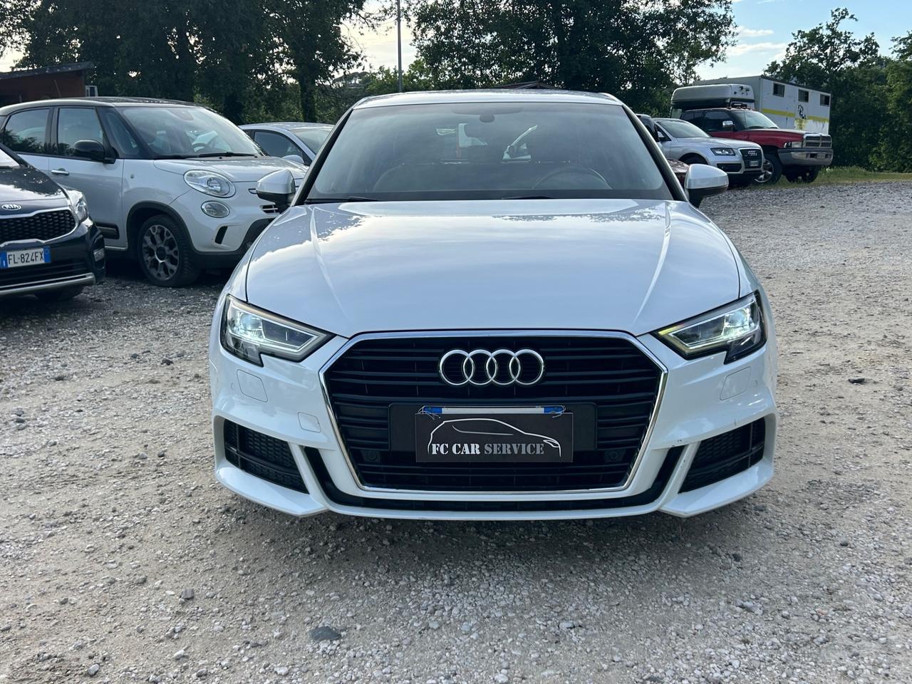Audi A3 SPB 30 TDI Business Sline esterno neopatentati permute
