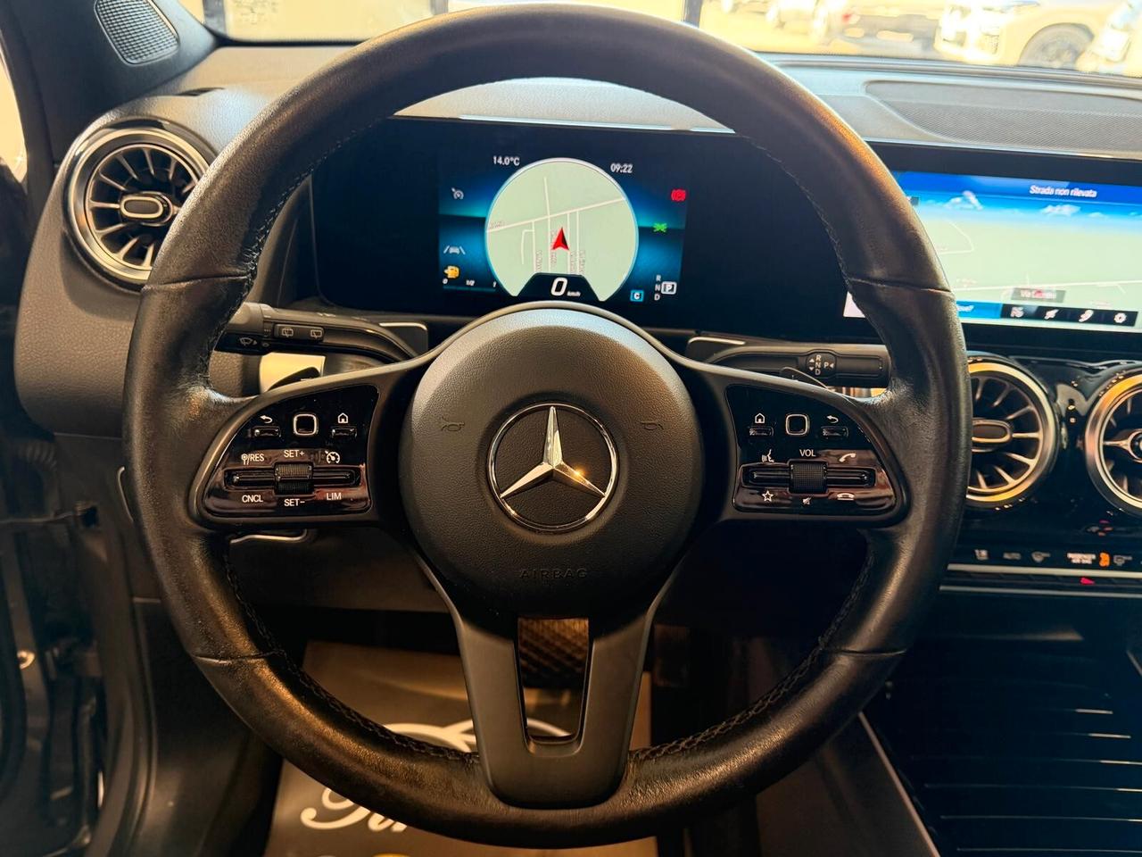 MERCEDES-BENZ GLB 180D SPORT 2.0 116CV PELLE NAVI CAM ANNO 2022