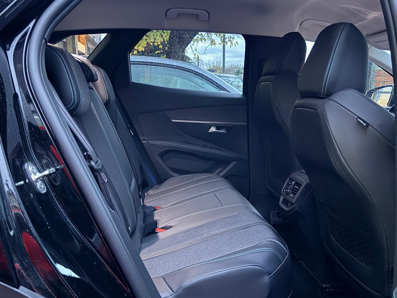 Peugeot 3008 Hybrid 225 e-EAT8 Allure