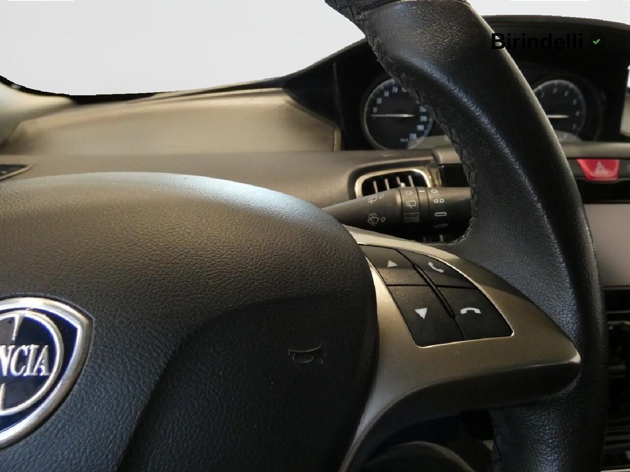 LANCIA Ypsilon 3ª serie - Ypsilon 1.2 69 CV 5 porte Gold