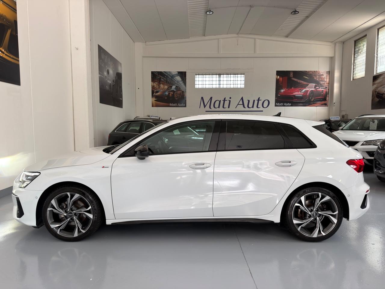 Audi A3 SPB 35 TFSI S tronic line edition Identity Black