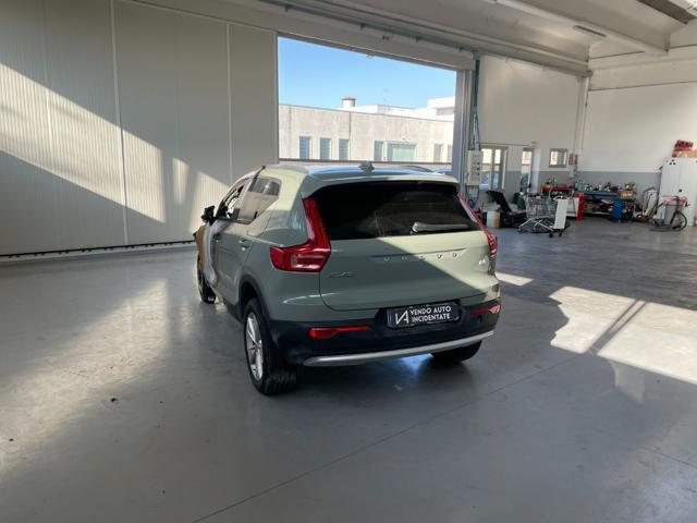 VOLVO XC40 B3 AUTOMATICO ESSENTIAL