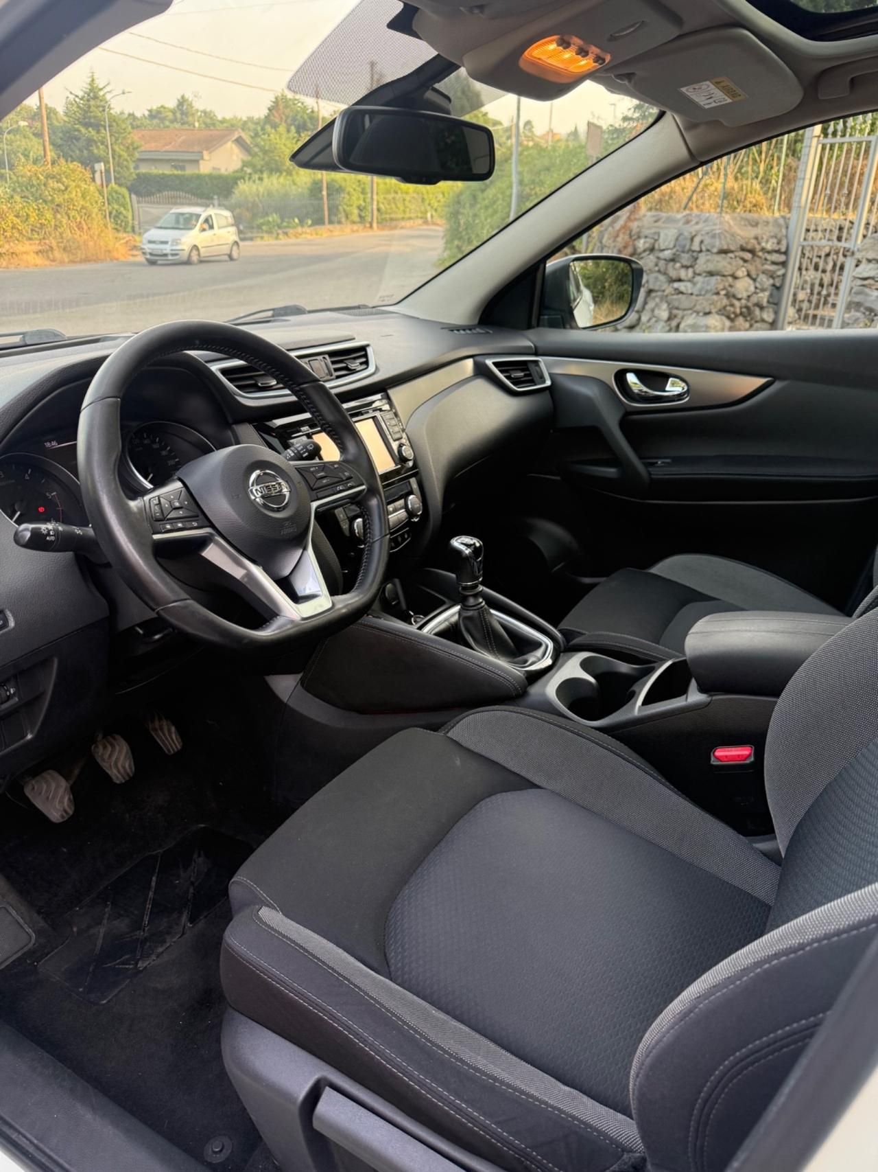 Nissan Qashqai 1.5 dCi Tekna tetto panoramico