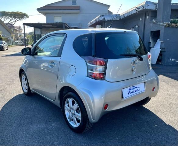 Toyota iQ 1.0 cvt (multidrive)