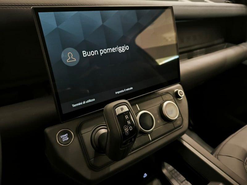 Land Rover Defender 90 3.0D I6 200CV X-Dynamic SE MY26