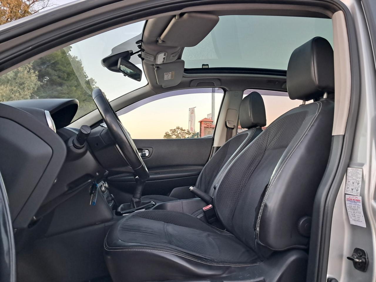 Nissan Qashqai TEKNA 1.6 GPL-TETTO*NAVI*TELECAMERA
