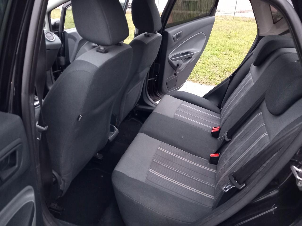 Ford Fiesta 1.4 96CV AUTOMATICA 5 porte