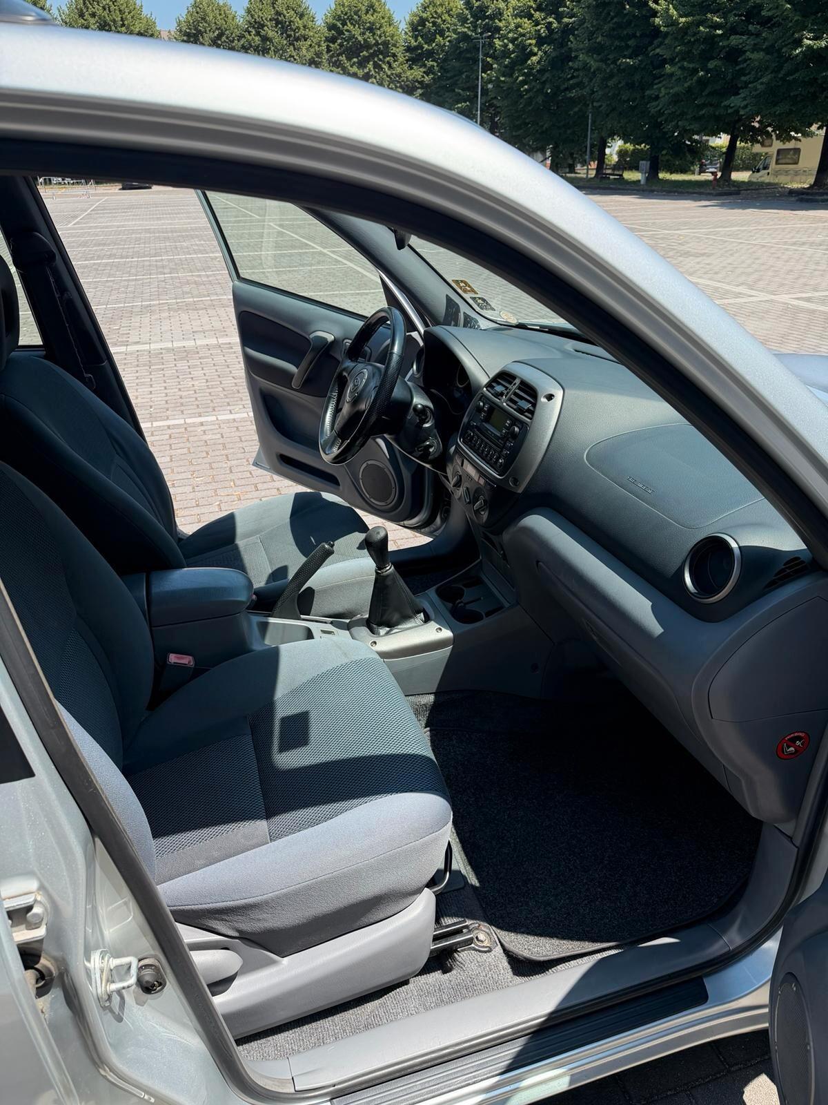 Toyota RAV 4 RAV4 2.0 Tdi D-4D cat 5 porte
