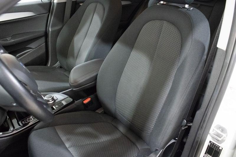BMW X2 sDrive 18d Business X