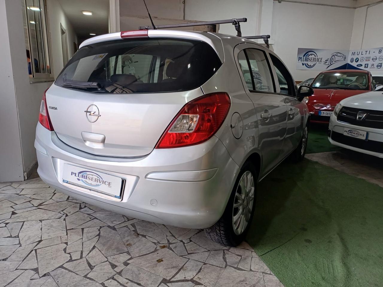 Opel Corsa 1.3 diesel 5 p Cosmo - 2010