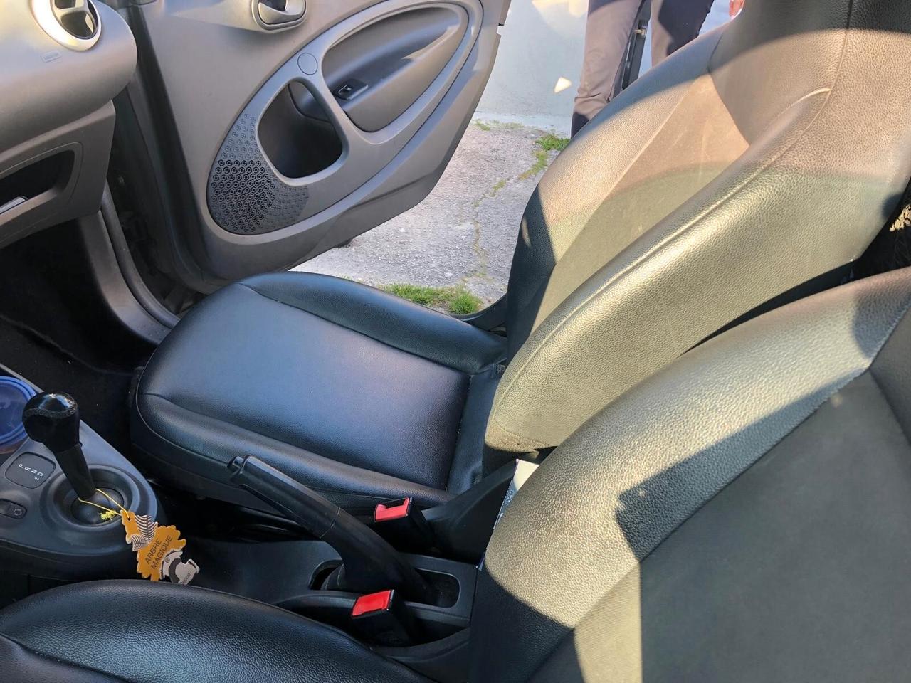 Smart ForTwo 70 1.0 AUTOMATICA PELLE/NAVIGATORE GARANZIA EUROPEA COMPLETA CONFORMGEST X 12 MESI RINNOVABILE FINO A 60 MESI!!!