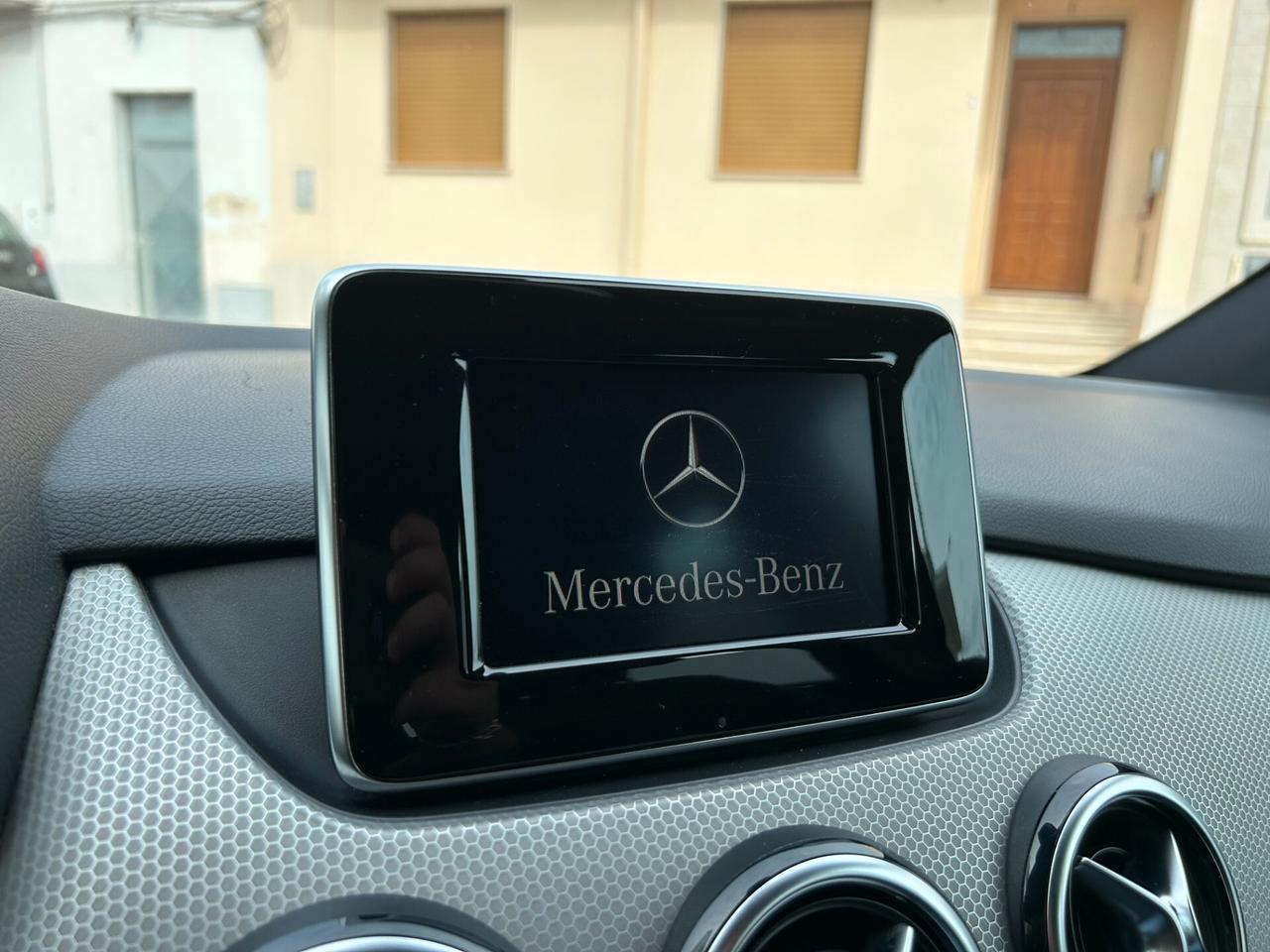 Mercedes-benz B 200 CDi PREMIUM LED - 2012