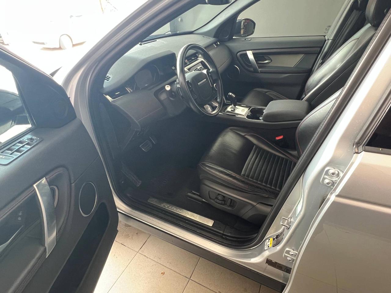 Land Rover Discovery Sport 2.0D I4-L.Flw 150 CV AWD Auto R-Dynamic SE