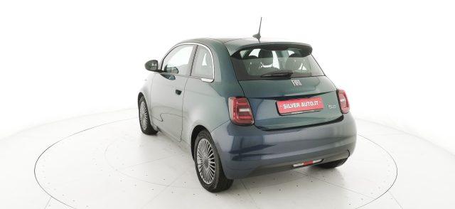 FIAT 500e Berlina 42 kWh La Prima
