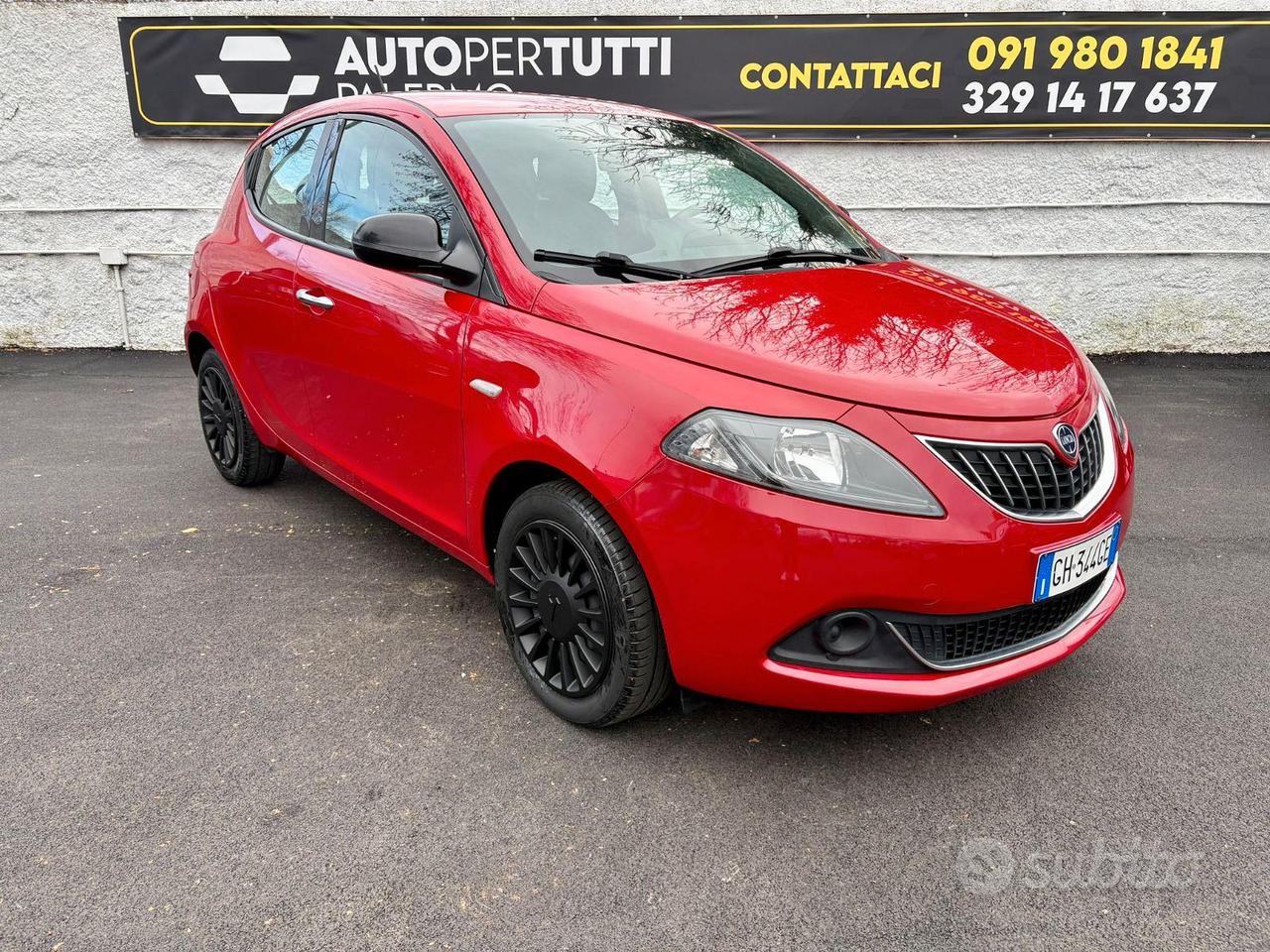 LANCIA Y 1.0 Benz/Hybrid Ecochic 99.000 KM!!! 70cv